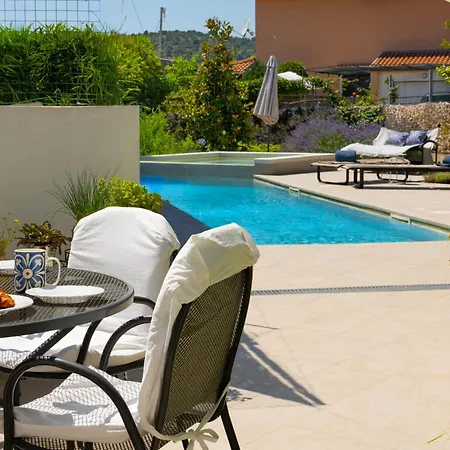 My Dalmatia - With Private Pool Near Sibenik Nyaraló
